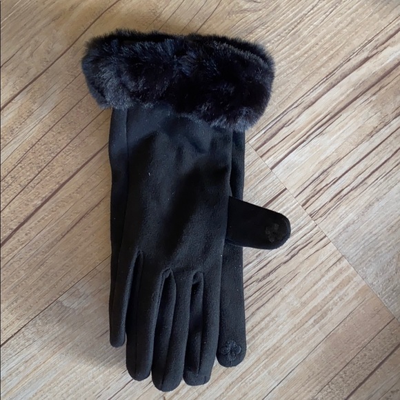 *WHOLESALE* Fashion Glove 6 Pair Assortment - Picture 2 of 7